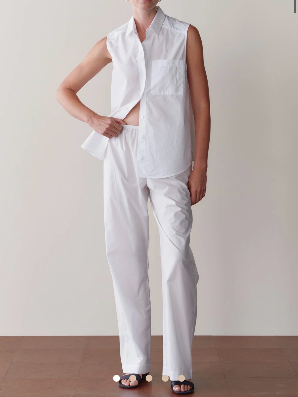 Donni. The Pop Simple Pant - White Straight-Leg Cotton. Size Medium